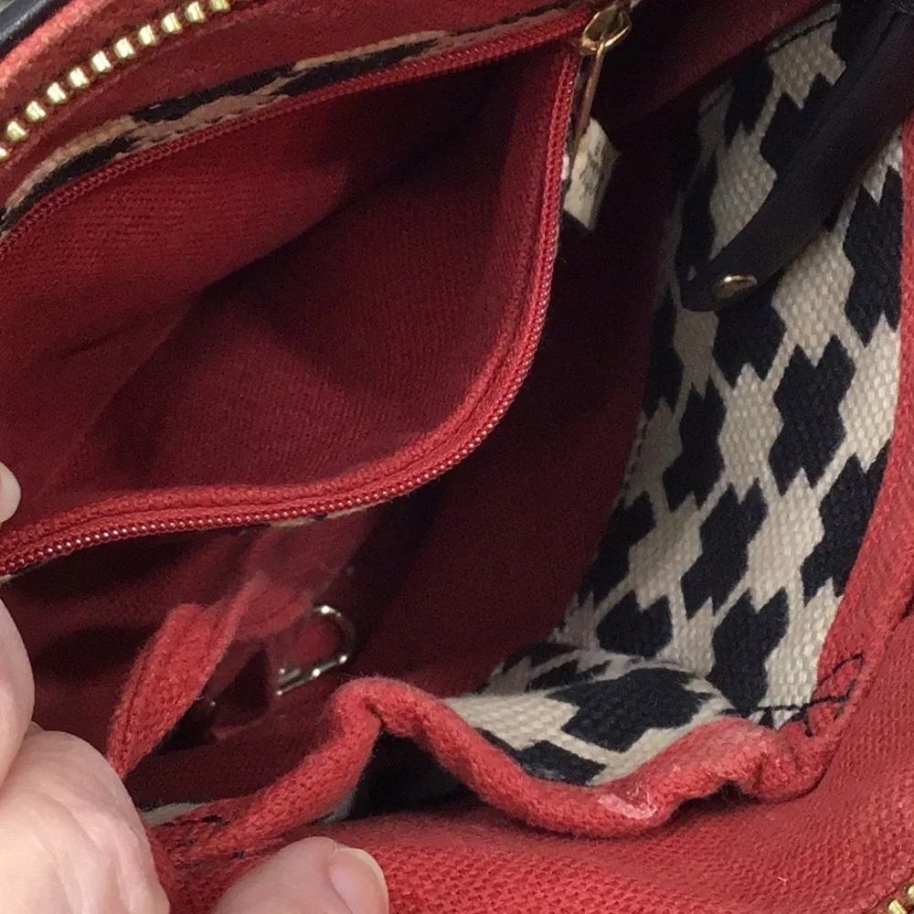Spartina 449 b/w linen/leather crossbody bag